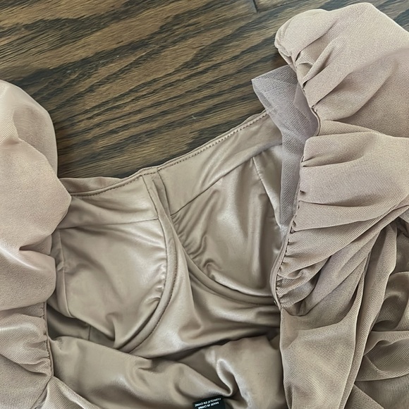 Top - Picture 3 of 5